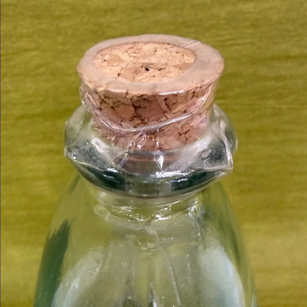Vintage Pier 1 Clear Green Glass Bulb Vase w/ Cork Stopper Approx 6” Spain